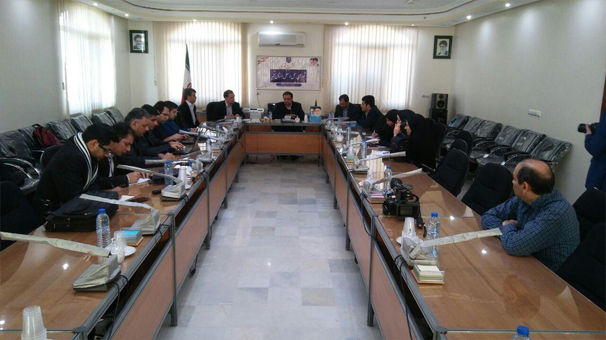 مدیر کل راه و شهرسازی استان قم از احد اث کمربندی 110 کیلومتری قم در سال آینده خبر داد .