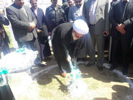 کلنگ زنی مجتمع خوابگاهی و فرهنگی حوزه علمیه خواهران سرابله +فیلم