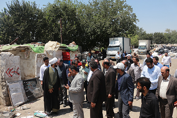 حل مشکل انبارهای ضایعاتی اطراف زمان آباد توسط فرماندار ویژه شهرستان ری حل مشکل انبارهای ضایعاتی اطراف زمان آباد توسط فرماندار ویژه شهرستان ری