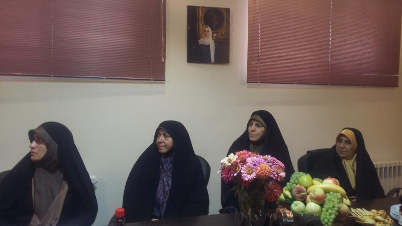 بازدید معاون رییس جمهوری از یک مرکز پیشگیری از سرطان در مشهد