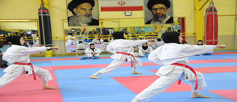 آغاز مسابقات سوپرلیگ کاراته بانوان به تعویق افتاد آغاز مسابقات سوپرلیگ کاراته بانوان به تعویق افتاد