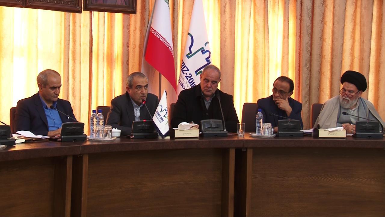 لزوم توجه به آموزش های فنی و حرفه ای و کار و دانش برای کمک به اشتغال کشور