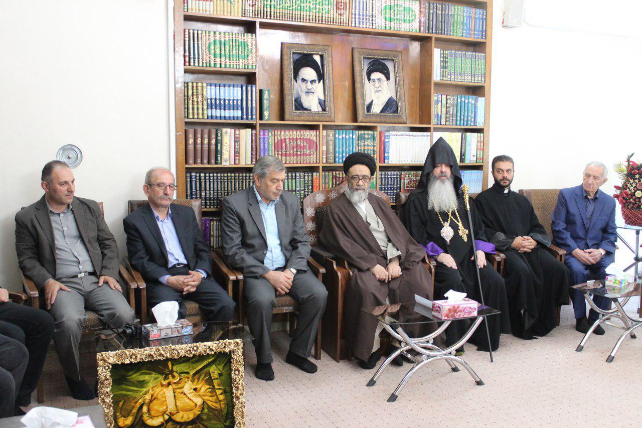 تاکید امام جمعه تبریز بر لزوم اتحاد تمام شهروندان ایرانی در برابر دشمنان