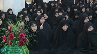 گلباران ضریح حرم مطهر با حضور 5 هزار نفری بانوان