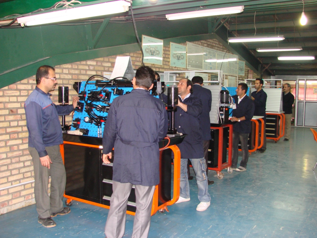 اشتغال به‌کار 30 درصد از آموزش دیدگان فنی و حرفه‌ای شهرستان دشتی