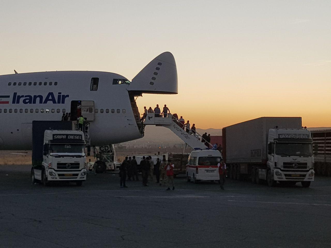دلجویی رییس جمهور از زلزله زدگان سرپل ذهاب دلجویی رییس جمهور از زلزله زدگان سرپل ذهاب