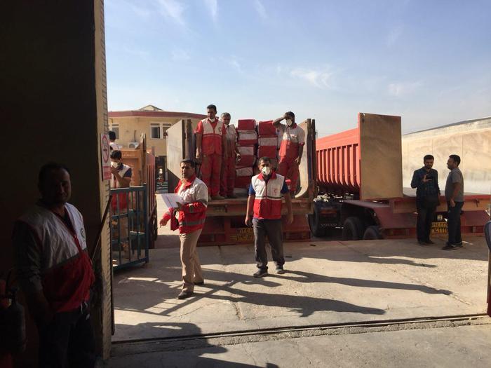 کمک رسانی از خوزستان به مناطق زلزله زده سرپل ذهاب در کرمانشاه+ گزارش