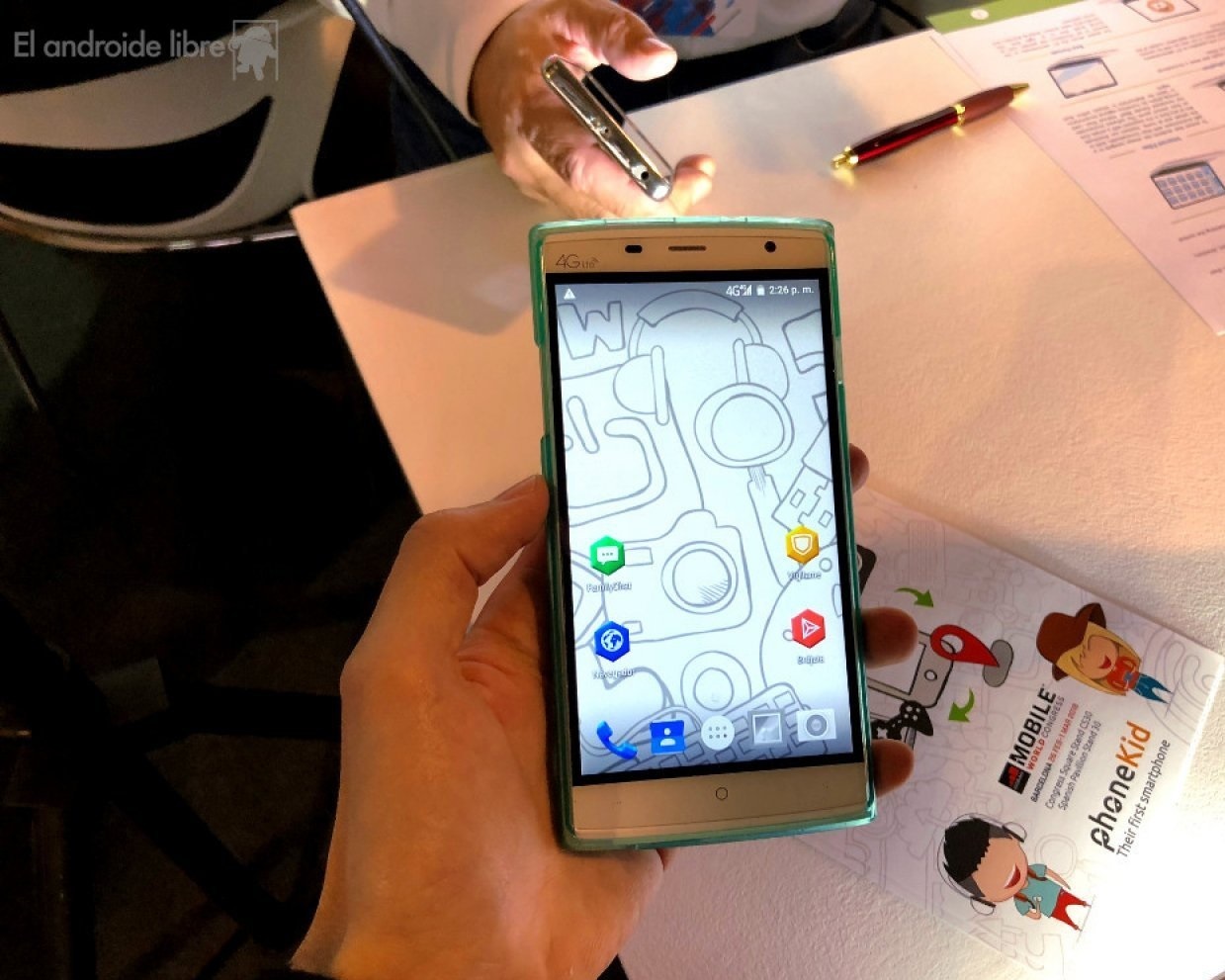 طراحی گوشی هوشمند مخصوص کودکان طراحی گوشی هوشمند مخصوص کودکان