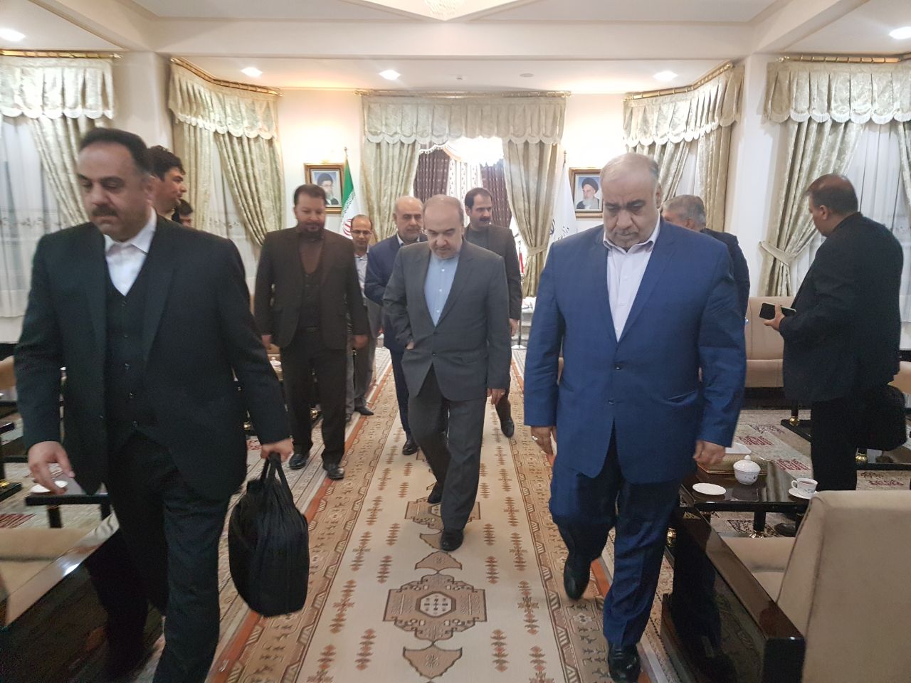 وزیر ورزش وارد کرمانشاه شد