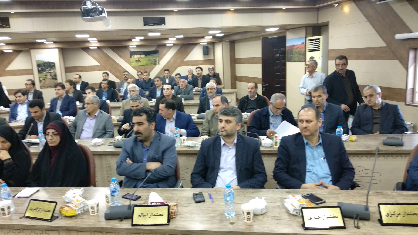 امنیت امروز ایران حاصل وحدت و انسجام اقوام و اقلیت های مذهبی امنیت امروز ایران حاصل وحدت و انسجام اقوام و اقلیت های مذهبی