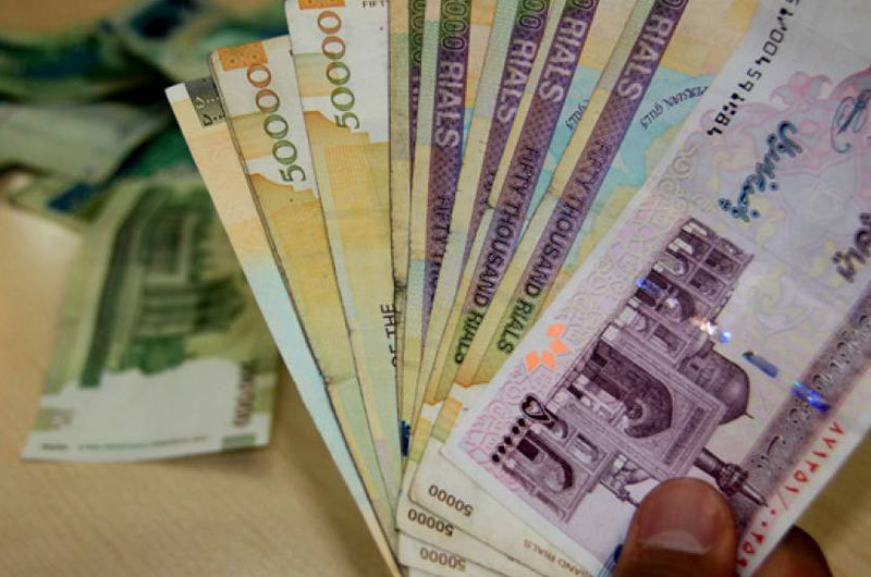 نقدینگی هزار و ۵۲۹ هزار میلیارد تومان شد