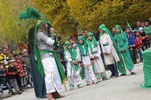 آغاز به کار سیزدهمین سوگواره کشوری تعزیه عاشوراییان در لامرد آغاز به کار سیزدهمین سوگواره کشوری تعزیه عاشوراییان در لامرد