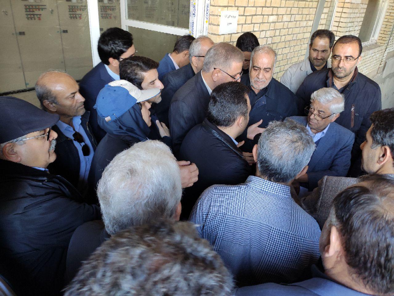 بازدید سرپرست وزارت جهاد کشاورزی از پروژههای آبیاری تحت فشار دشت قراویز بازدید سرپرست وزارت جهاد کشاورزی از پروژههای آبیاری تحت فشار دشت قراویز