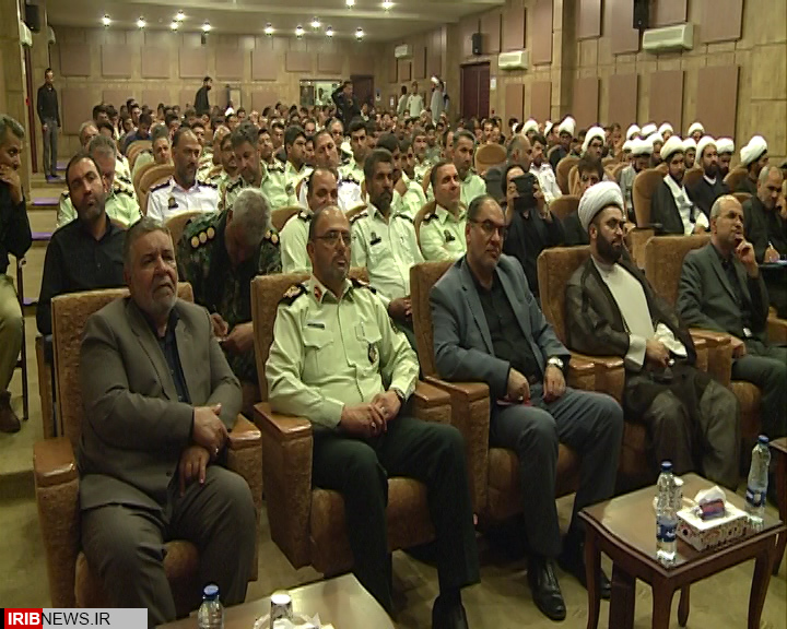 قدرانی از برگزیدگان حوزه امربه معروف ونهی ازمنکر در نیروی انتظامی کرمان قدرانی از برگزیدگان حوزه امربه معروف ونهی ازمنکر در نیروی انتظامی کرمان