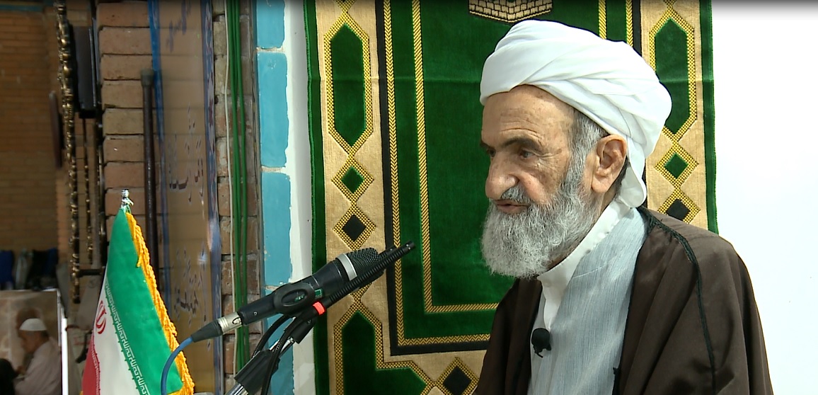 هدف قیام عاشورا زنده نگه داشتن امربه معروف ونهی از منکر