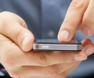 چرا شبها نباید از گوشی هوشمند استفاده کنیم؟ چرا شبها نباید از گوشی هوشمند استفاده کنیم؟