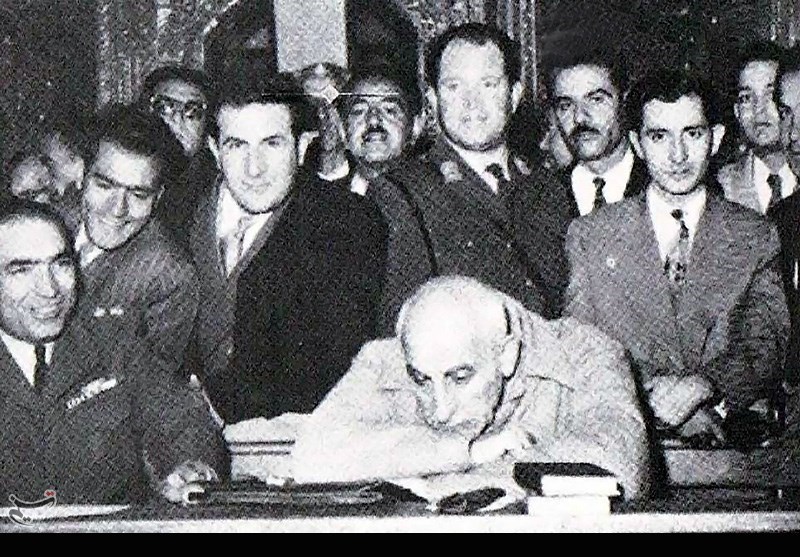 کودتای ۲۸ مرداد نمونه&zwnj;ای از یگانگی استعمار خارجی و استبداد داخلی