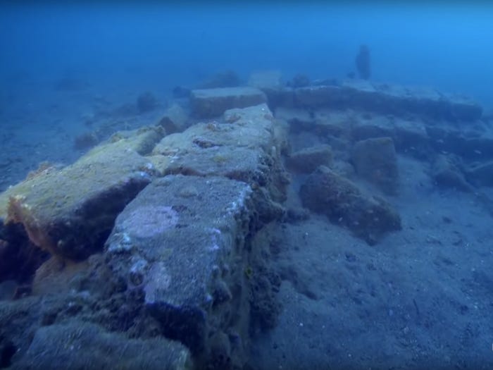 ۷ شهر زیر آب