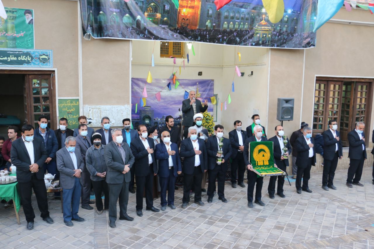 استقبال از کاروان نمادین امام رضا (ع) از عقابکوه به طرف قدمگاه استقبال از کاروان نمادین امام رضا (ع) از عقابکوه به طرف قدمگاه