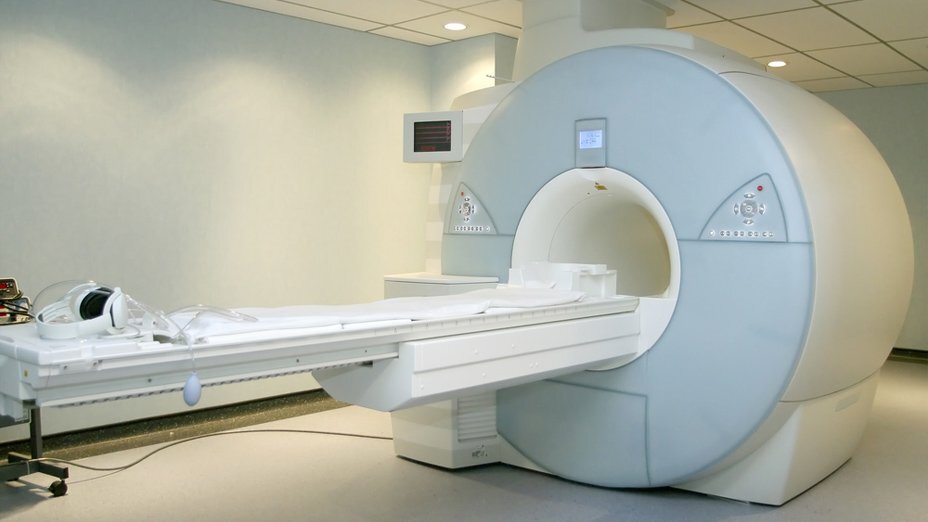 راه اندازی دستگاه پیشرفته MRI در بیمارستان نظام مافی شوش راه اندازی دستگاه پیشرفته MRI در بیمارستان نظام مافی شوش
