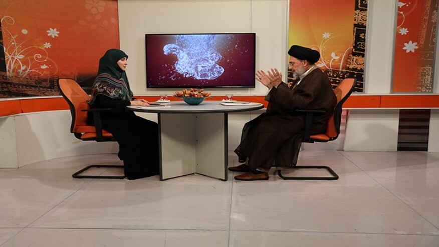 واکاوی حجاب و جشن تکلیف در «مسائل و حلول» شبکه الکوثر واکاوی حجاب و جشن تکلیف در «مسائل و حلول» شبکه الکوثر