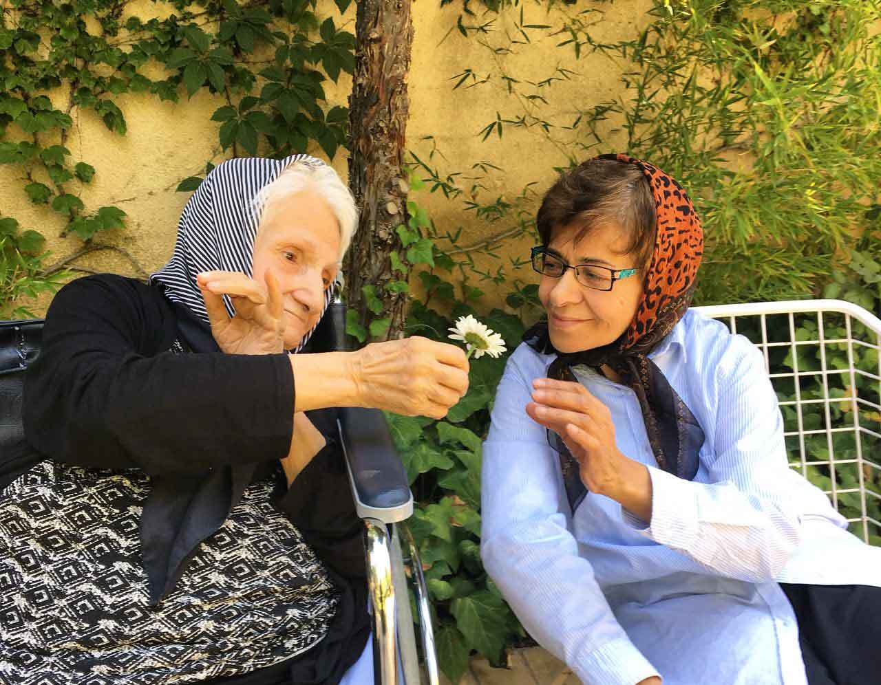 روزی به نام سالمندان با هدف شناخت بیشتر آن‌ها