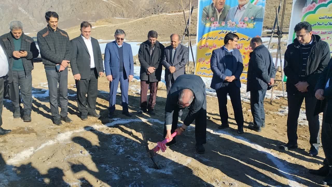 کلنگ‌زنی پروژه تأمین آب شرب روستای عشایری گوگرد علیا خوی