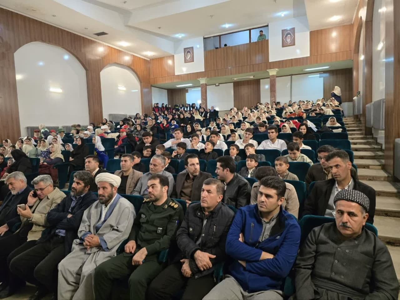 برگزاری ویژه برنامه آوای فجر در سردشت برگزاری ویژه برنامه آوای فجر در سردشت