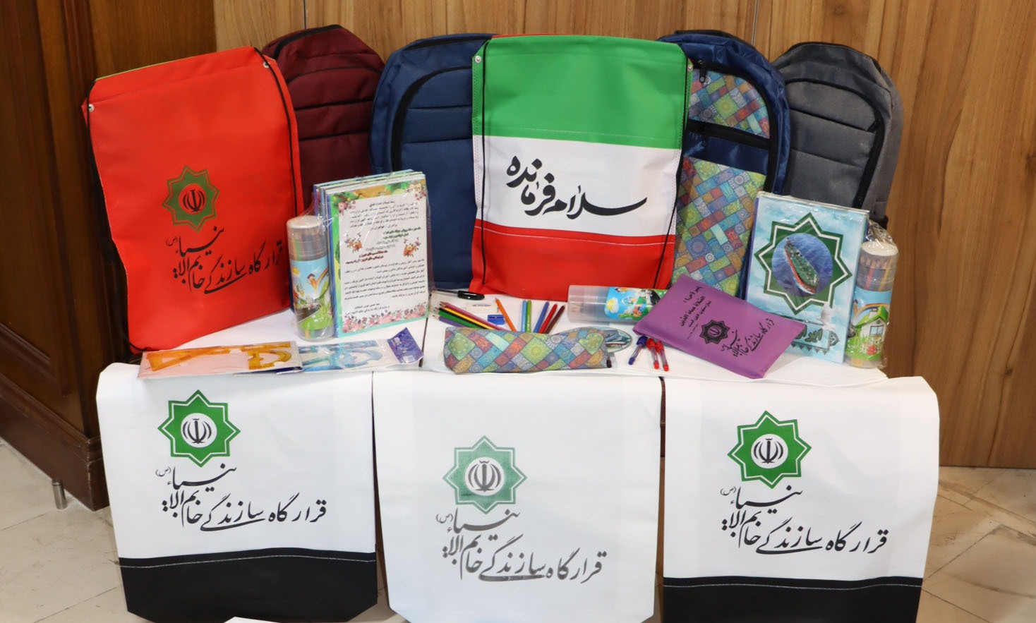توزیع هزار بسته نوشتافزار در خراسان شمالی توزیع هزار بسته نوشتافزار در خراسان شمالی