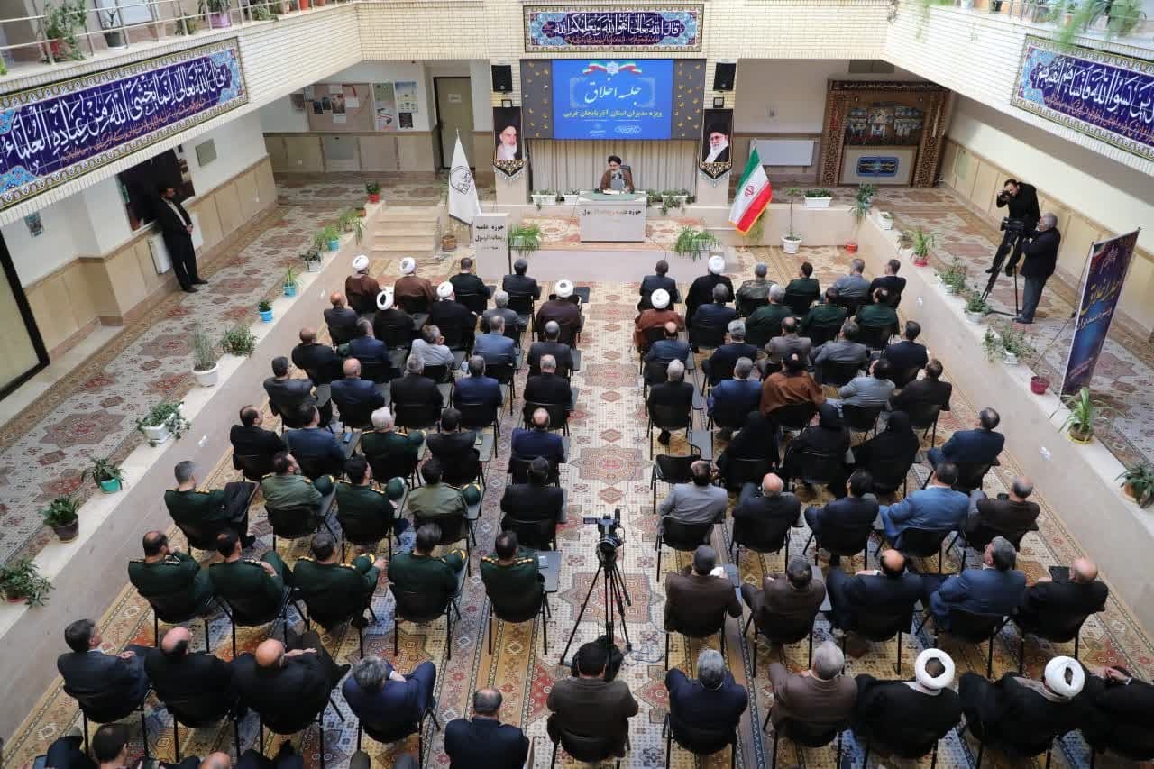 تأکید نماینده ولیفقیه در آذربایجانغربی بر نقش معنویت در توفیق مدیران تأکید نماینده ولیفقیه در آذربایجانغربی بر نقش معنویت در توفیق مدیران