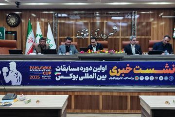 ۱۰ تیم در مسابقات بوکس خوی رقابت می‌کنند