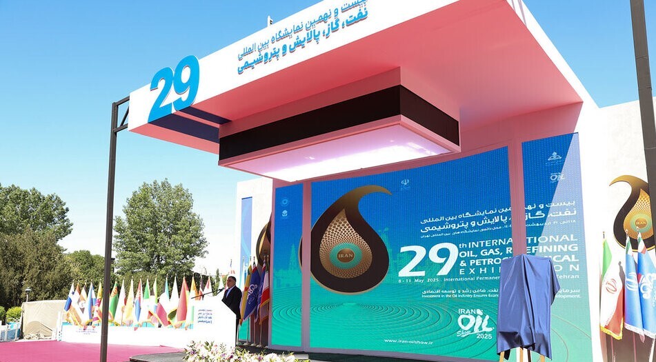 جذب سرمایه در صنعت نفت افزایش درآمد کشور را به همراه دارد جذب سرمایه در صنعت نفت افزایش درآمد کشور را به همراه دارد