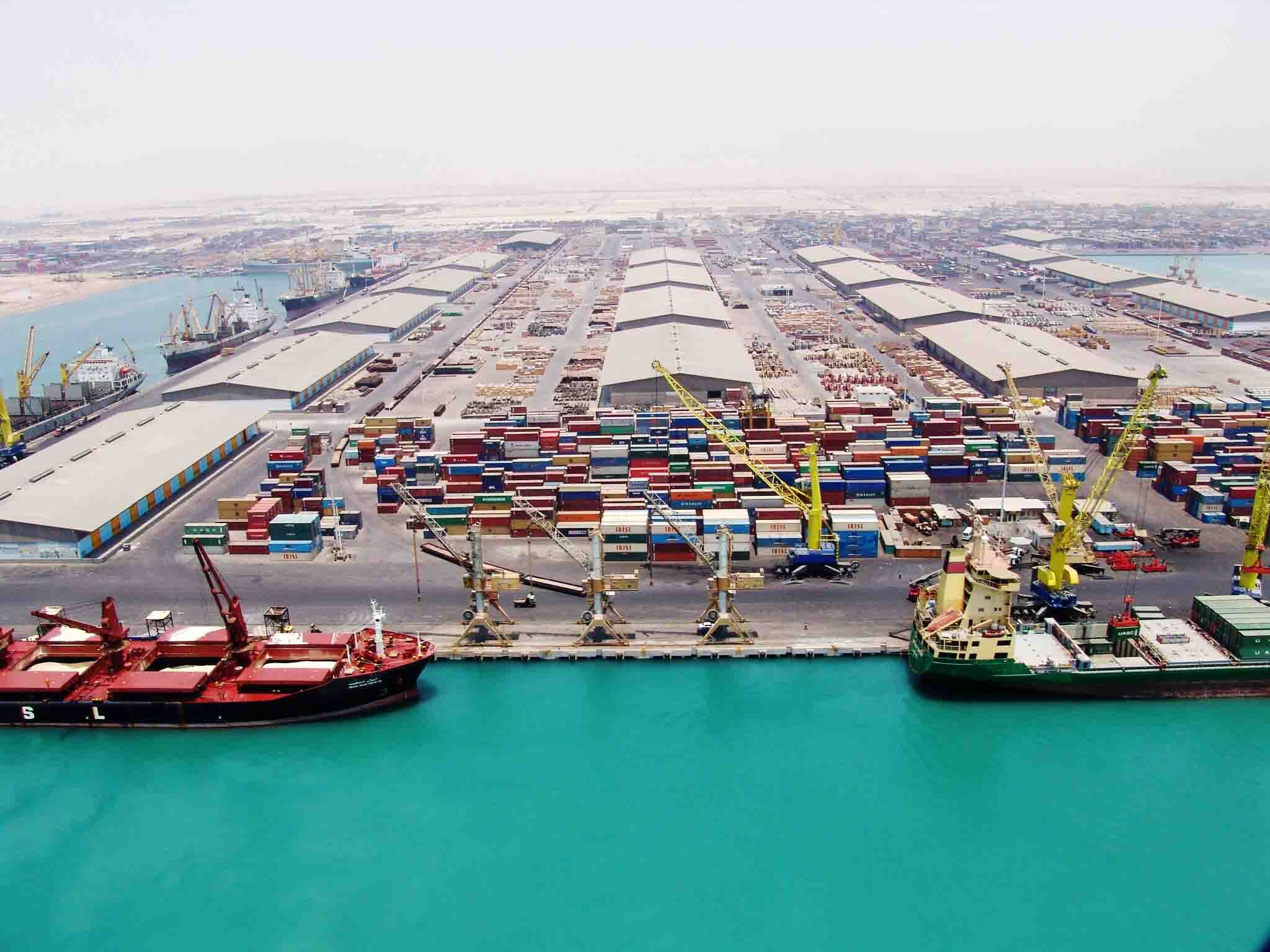 بندر شهید رجایی سهم چندانی از واردات کالاهای اساسی ندارد