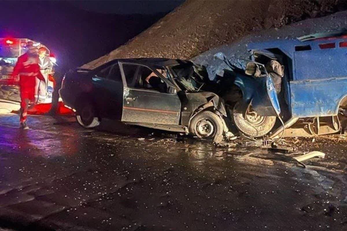 جان باختن ۳ نفر بر اثر تصادف جاده اسفراین