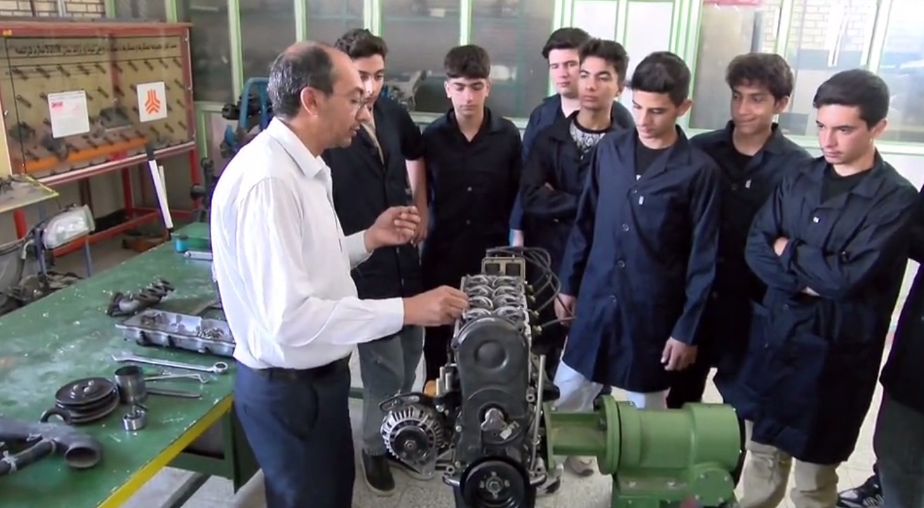 ۷۰ اسدآبادی جذب بازار کار شدند