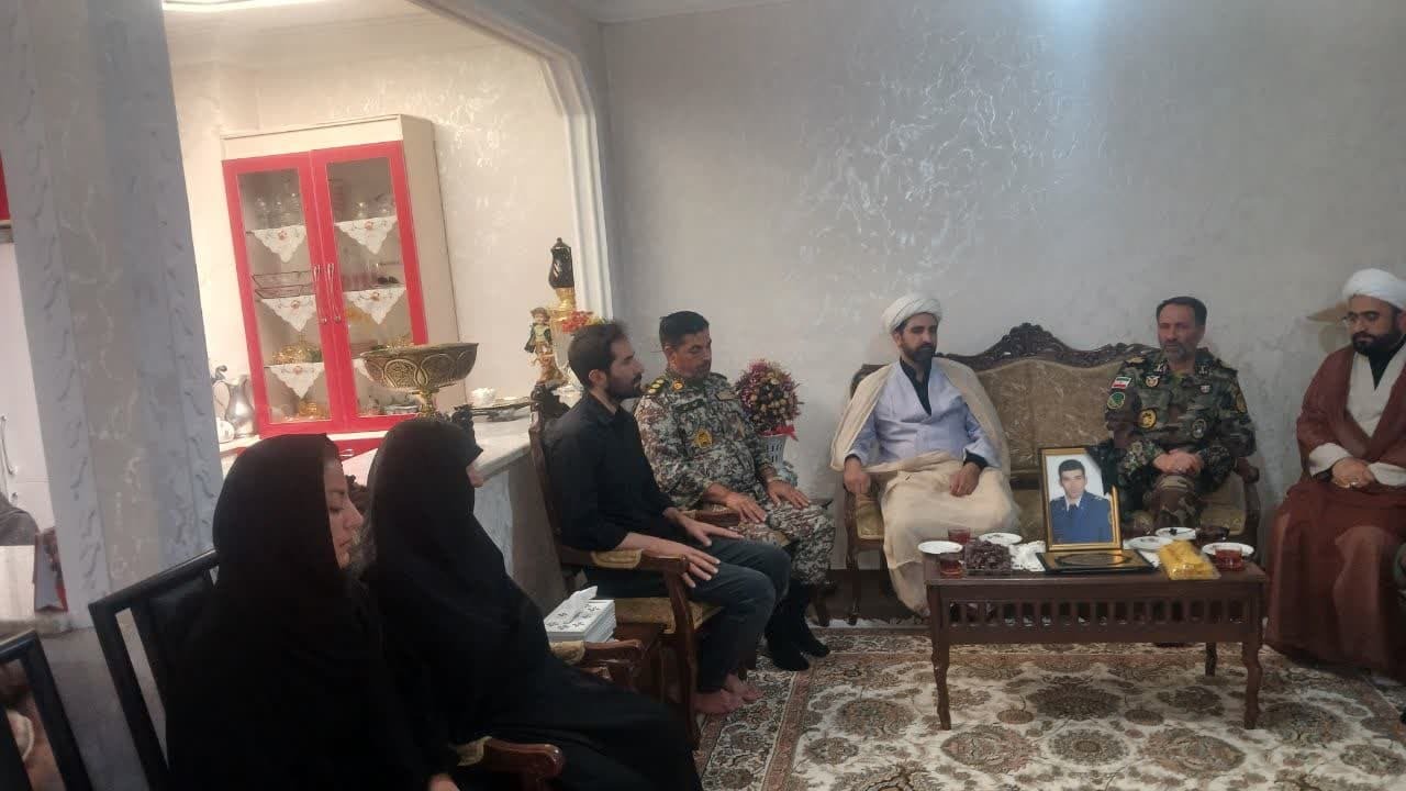 ادای دین به شهدا وظیفه همگانی است