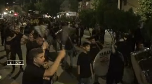 امروز، روزِ آب، بابا و دو دستی که جدا شد از آب