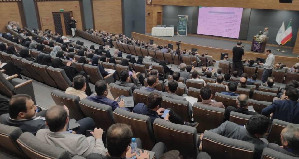 ثبت‌نام بیش از ۳۲۰ هزار نفر در سامانه یادگیری معلمان