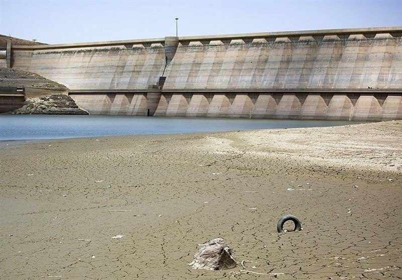 ذخیره آب سدهای هرمزگان به صفر رسیده است ذخیره آب سدهای هرمزگان به صفر رسیده است