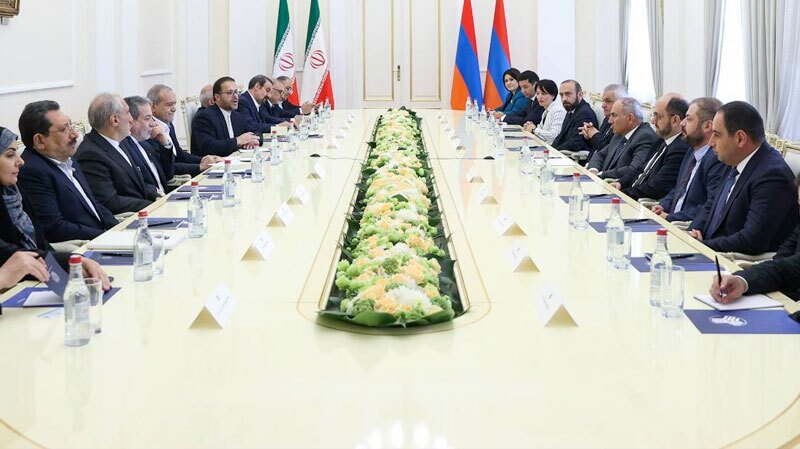 امضای ۱۰ سند همکاری میان ایران و ارمنستان