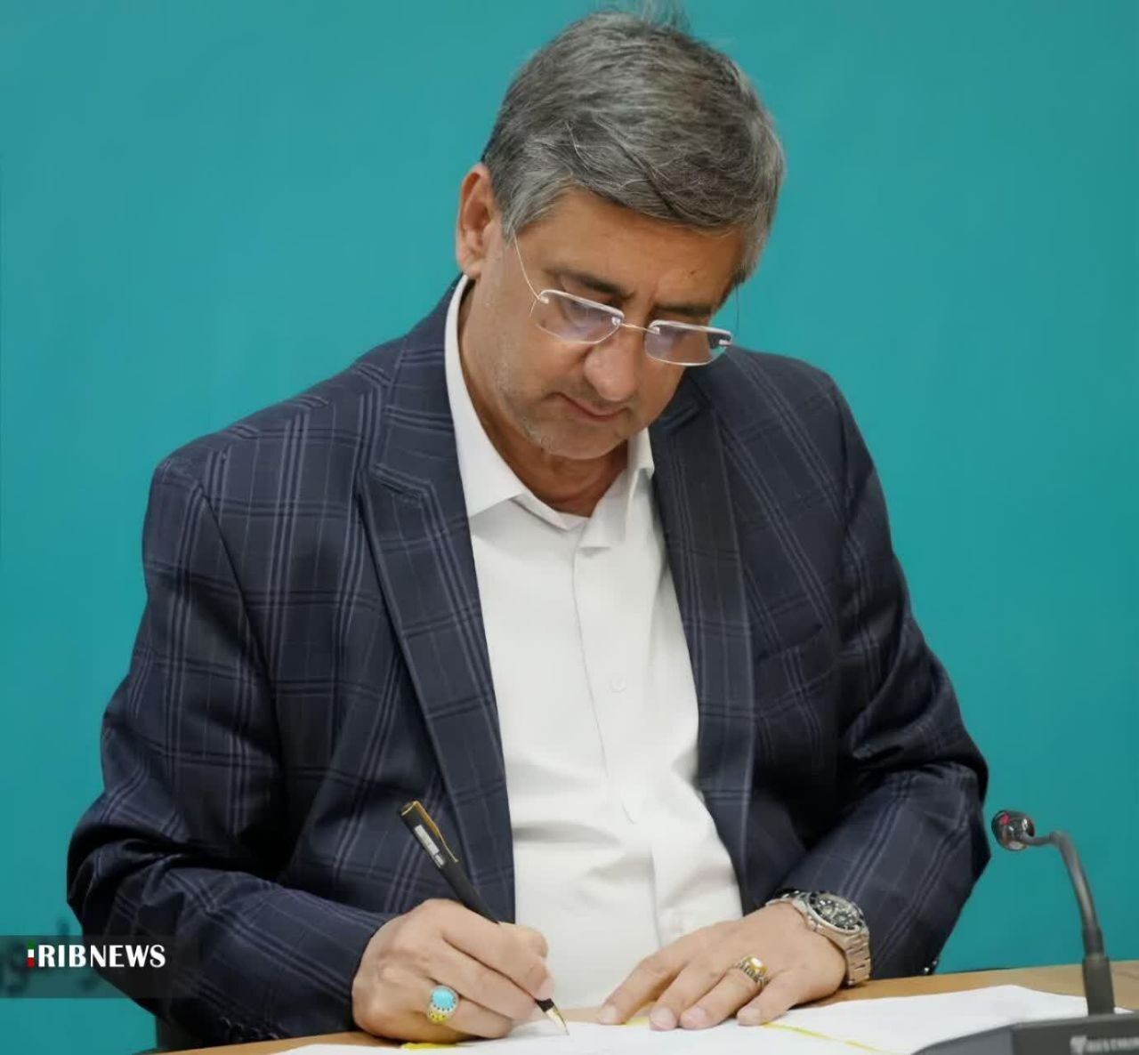 پیام تبریک استاندار لرستان به مناسبت سالروز اقامه اولین نماز جمعه