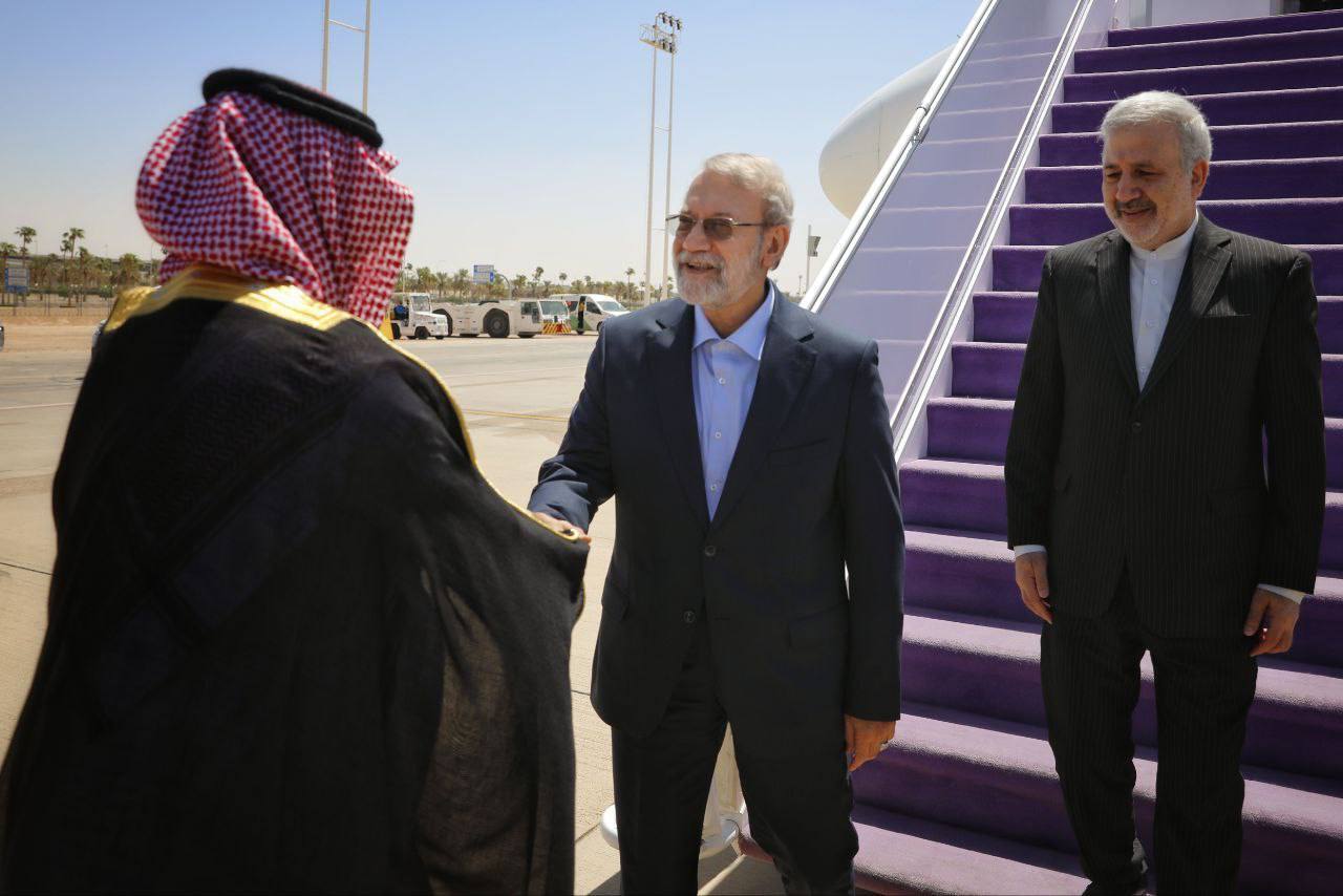 ***  دبیر شورای عالی امنیت ملی وارد ریاض شد