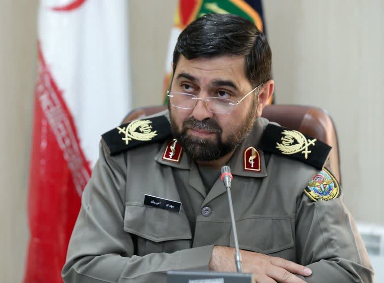 *** باید تلاش کنیم جامعه خاکستری را به سمت دفاع مقدس و معنویات سوق دهیم