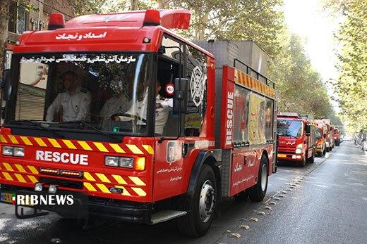 رژه خودرویی آتشنشانان بجنورد برگزار میشود رژه خودرویی آتشنشانان بجنورد برگزار میشود