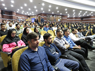آیین استقبال از ۱۱۰۰ دانشجوی جدید الورود دانشگاه علوم پزشکی اصفهان