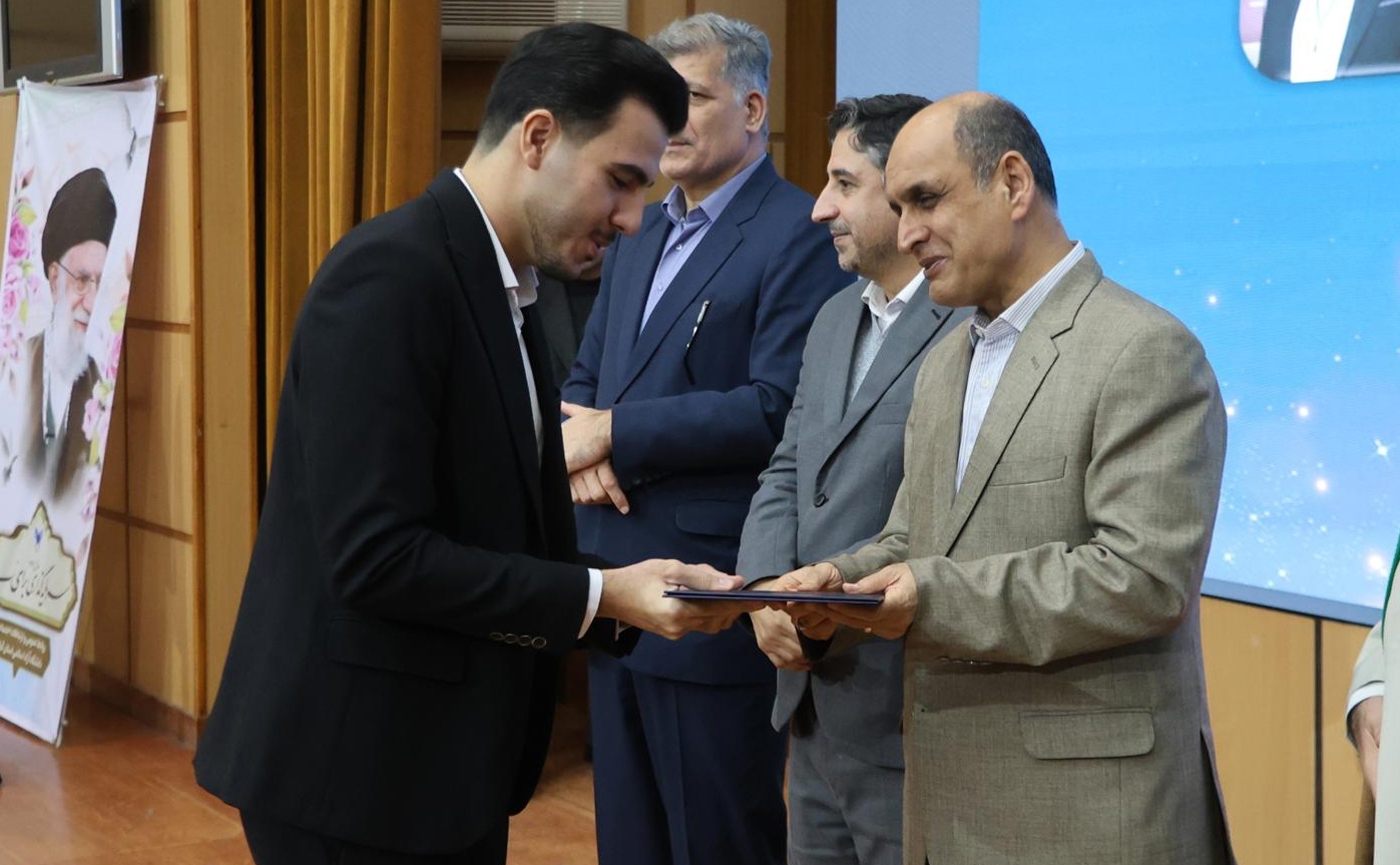 توسعه بدون پیوند دانشگاه و صنعت ممکن نیست توسعه بدون پیوند دانشگاه و صنعت ممکن نیست