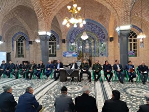 بر پایی میز خدمت در مناطق کم‌برخوردار سلماس