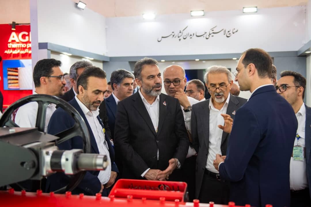 همکاری با ۱۸۰ شرکت داخلی در مجتمع گاز پارس جنوبی همکاری با ۱۸۰ شرکت داخلی در مجتمع گاز پارس جنوبی