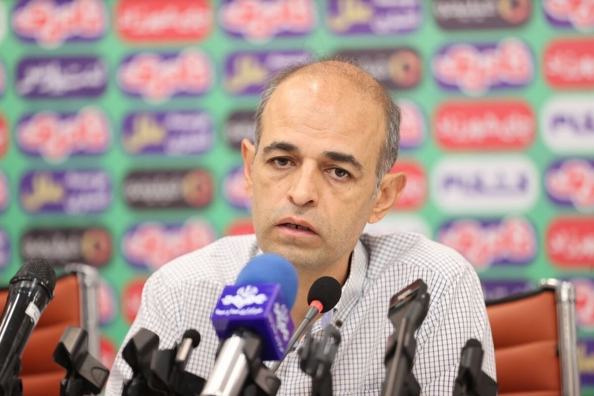 سرمربی تیم فوتبال سپاهان: برنامه از پیش‌تعیین‌شده‌ای برای تعویض‌ها نداشتیم